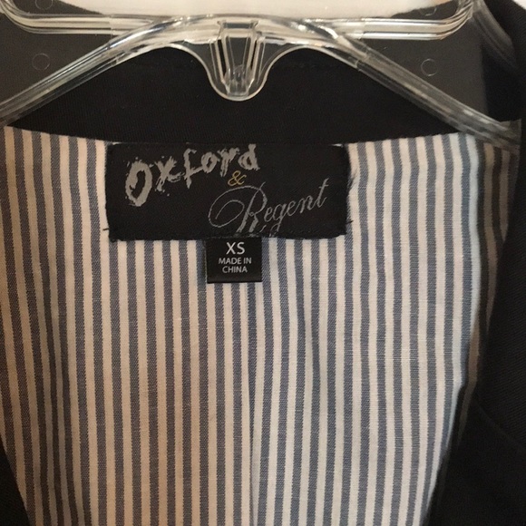 Black blazer - Picture 2 of 4